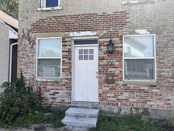 3rd image of 170 W High St