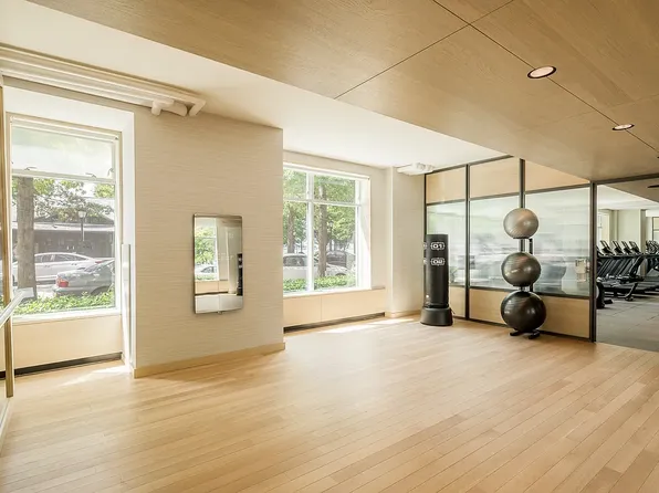 20 River Terrace image 24 of 26