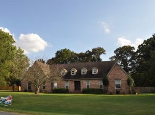 103 Pepper Tree Rd, Jackson, TN 38305