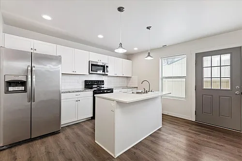 114-116 E Ravenna Ln #130 Photo 1