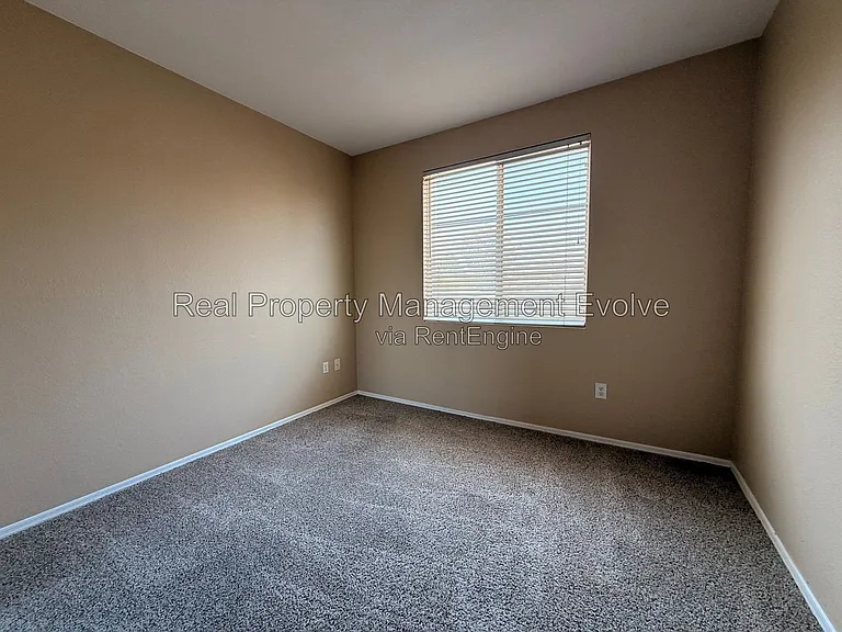 2992 N Miller Rd #217A — Photo 18