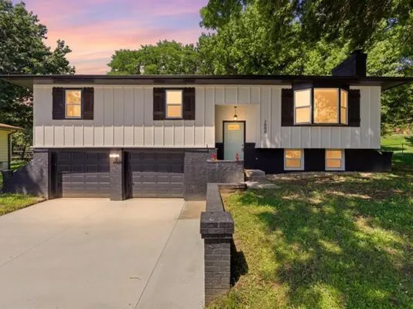 3000 N 72nd Ter, Kansas City, KS 66109