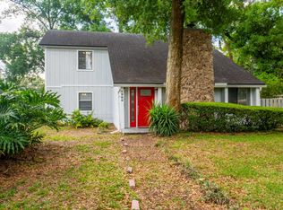 1960 River Bluff Rd N, Jacksonville, FL 32211