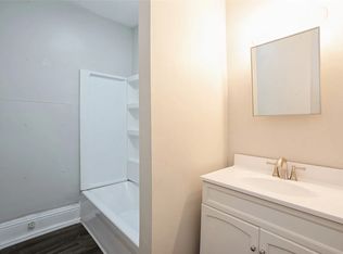 1152 27th St #2, Des Moines, IA 50311