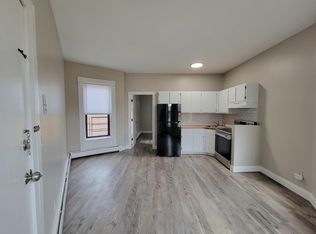84 King St APT 2, Troy, NY 12180