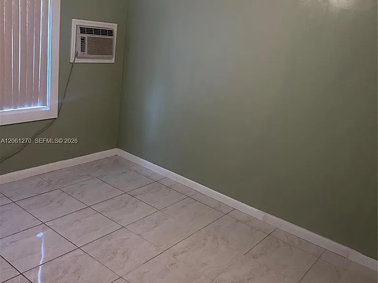 11108 Peachtree Dr — Photo 16