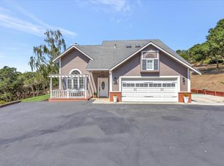136 Echo Valley Rd, Salinas, CA 93907