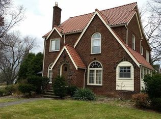 1261 Castleton Rd, Cleveland Heights, OH 44121