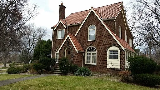 1261 Castleton Rd photo 1