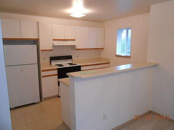 5th image of 595 Newport Way NW APT C3