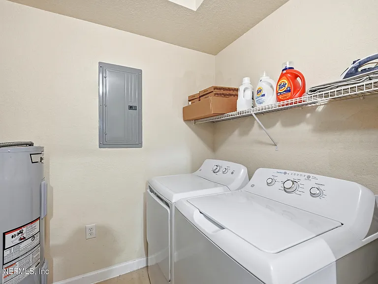 10075 Gate Pkwy N #911 — Photo 19