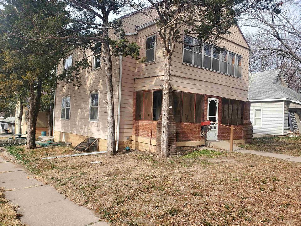 1st image of 427 S 2nd St