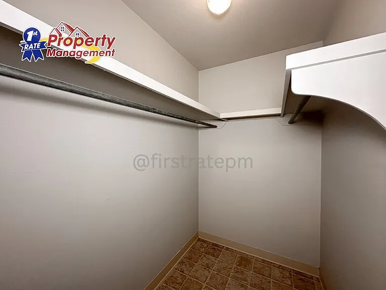 5575 W Franklin Rd #8 — Photo 13