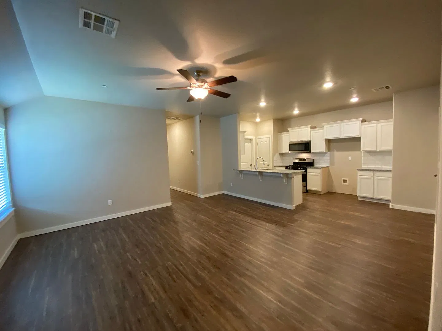 3 Bed 2 Bath Duplex in Bethany (See Contact Info Below) — Photo 3