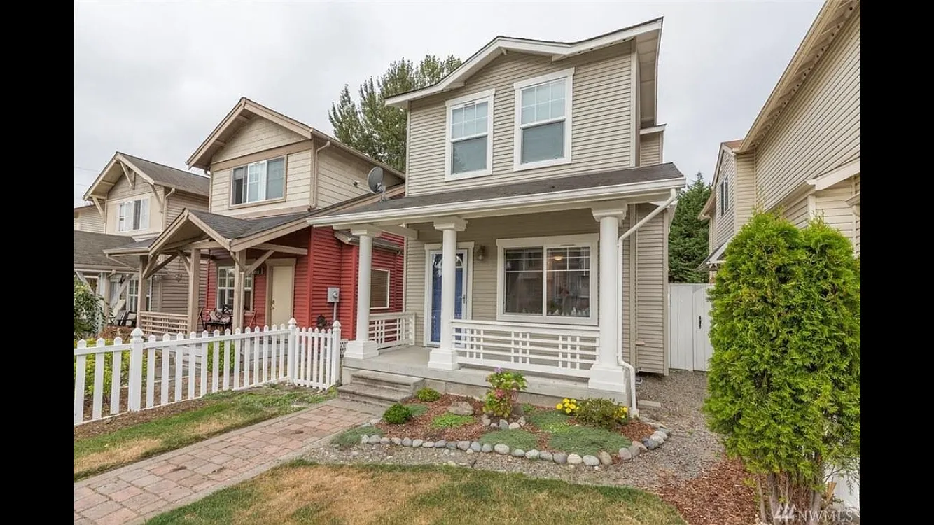 3 bed, 2.5 bath, 1460 sqft, $3,400 — Photo 1