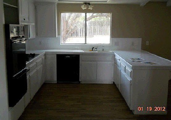 4th image of 21880 Garden Dr