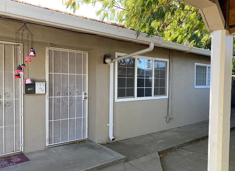 1st image of 150 N Acacia Ave #152