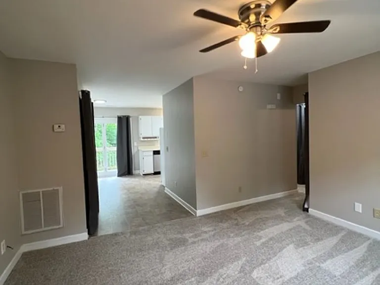 This spacious unit of a Quadplex has 2 BR and 1 Full Bath. Move In Ready! — Photo 8