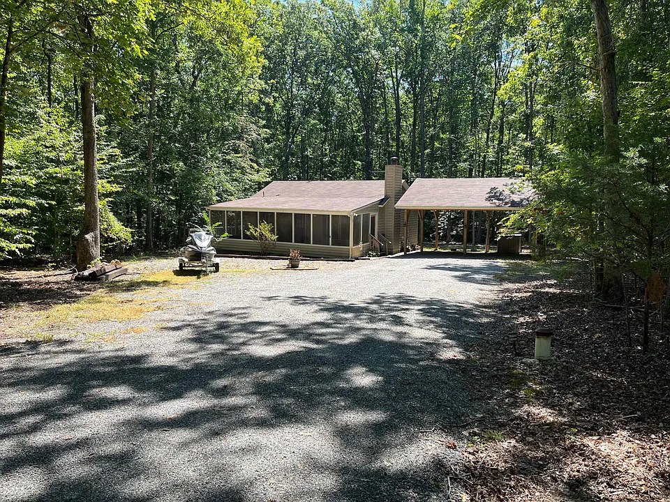 316 Lakewood Dr