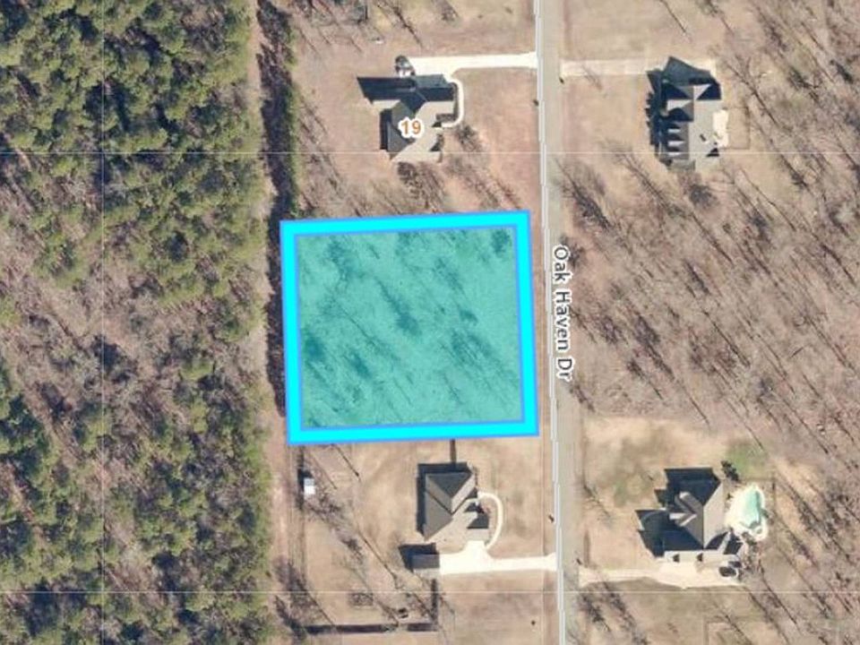 1st image of 11 Oak Haven Dr