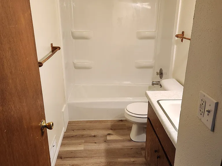 628 E Monroe Ave #16 — Photo 5