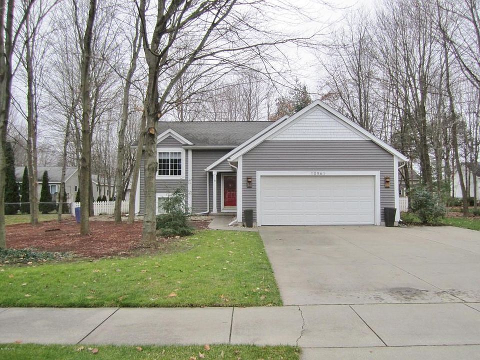 1st image of 10961 Creekside Dr