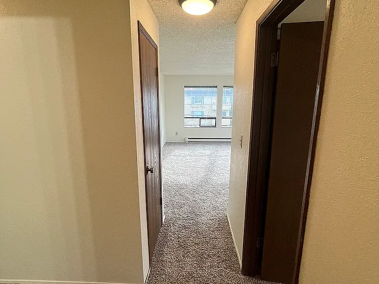 Nordlund Apartments — Photo 8