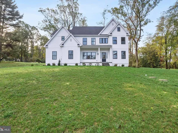 116 Ivy Mills Rd, Glen Mills, PA 19342