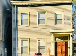 82 Arch St, Paterson, NJ
