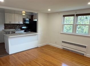 2 Wyman St, Rye Brook, NY 10573