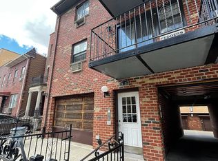25-26 38th St #1L, Astoria, NY 11103