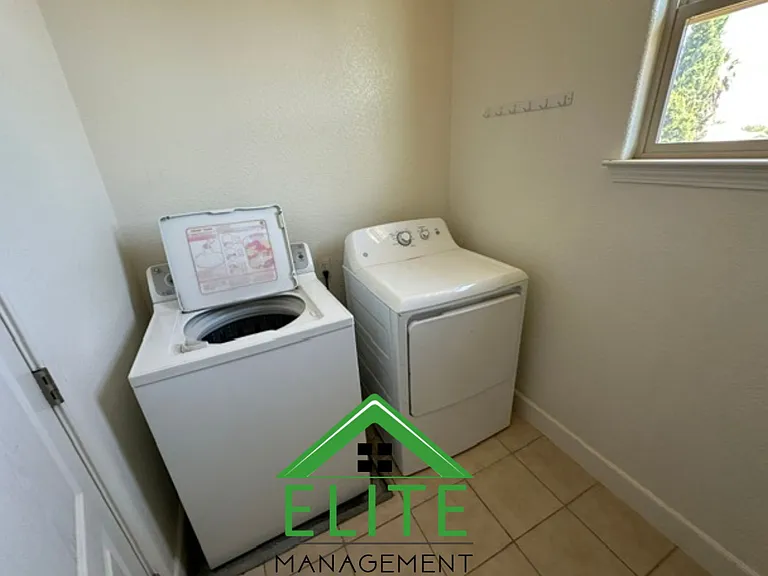 4056 Cuyamaca Cir — Photo 14