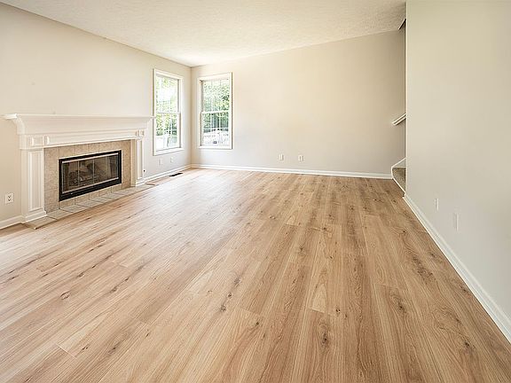 2nd image of 1254 Red Dunes Run