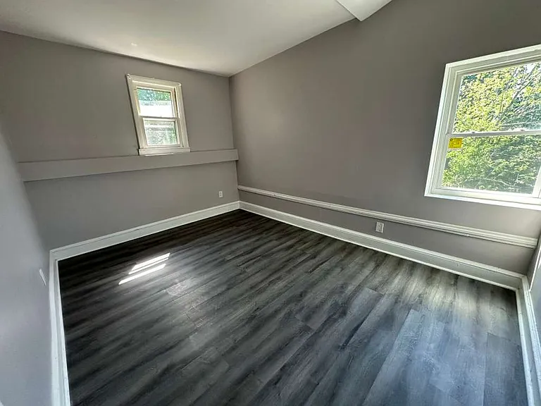 219 S Orchard St — Photo 8