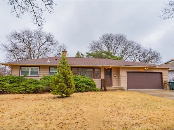 4926 Marathon Dr, Madison, WI 53705