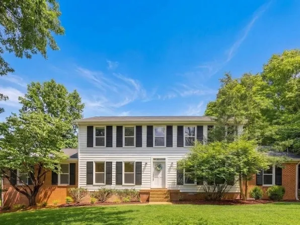 106 Shawnee Dr, Hendersonville, TN 37075