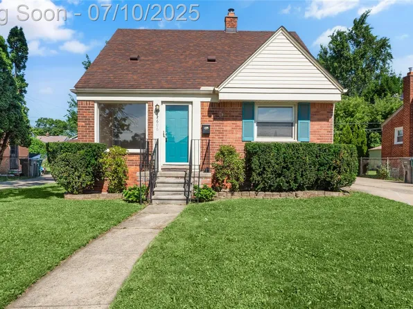 2606 Willow St, Dearborn, MI 48124