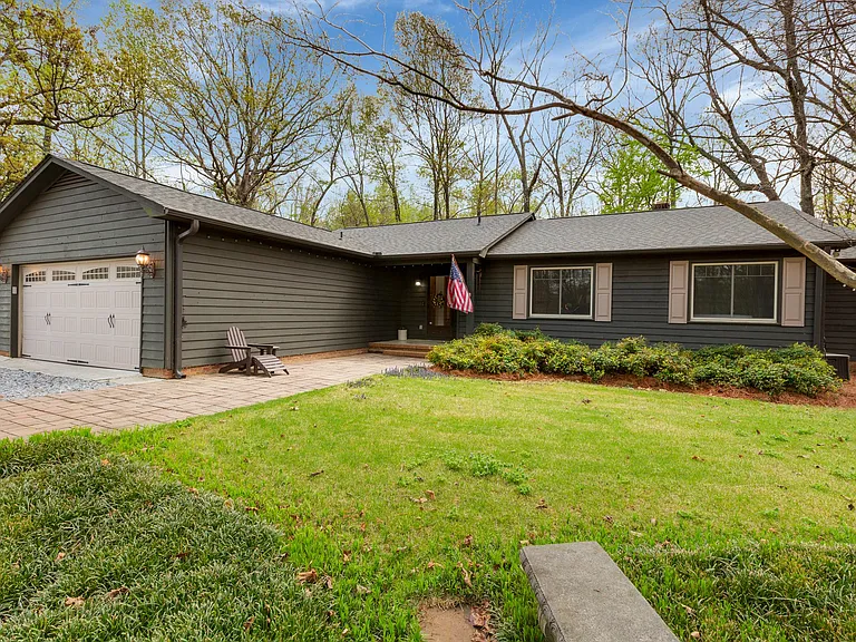 4841 Jordan Rd — Photo 5