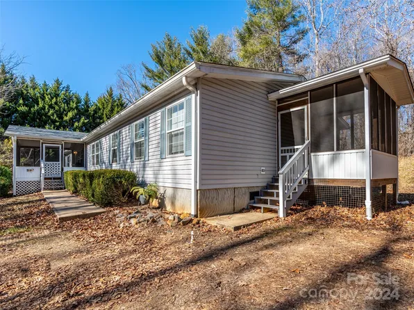 3 Double Oaks Dr, Asheville, NC 28805