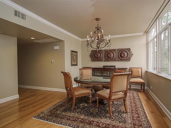 3rd image of 4950 Woodway Dr Unit 310