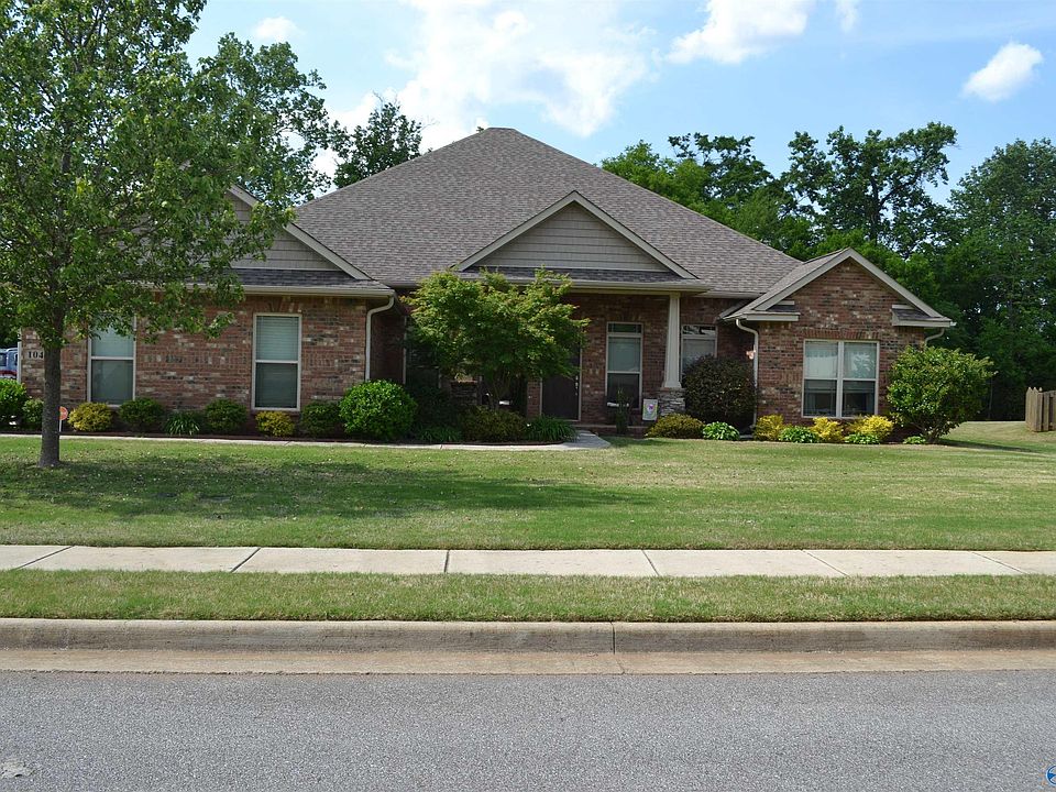 1st image of 104 Rushing Brook Dr