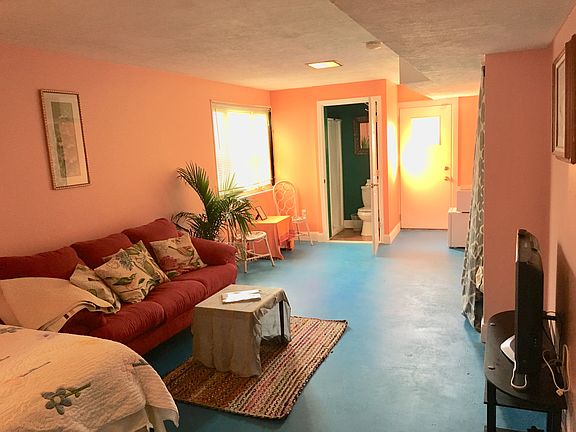 3rd image of 5368 Chillum Pl NE #2