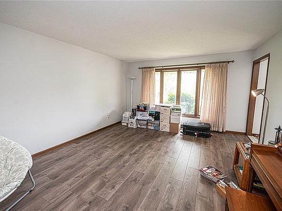 5th image of 37065 Independence Ct