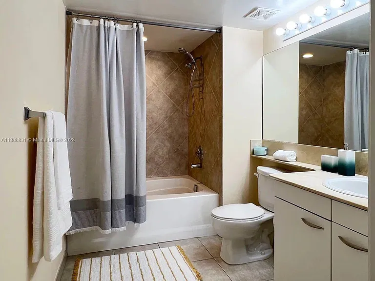 2080 S Ocean Dr #806 — Photo 11