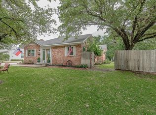 1703 Woodland Dr, Bryan, TX 77802