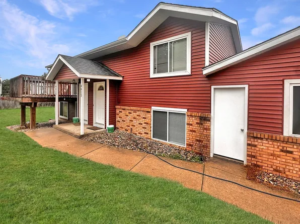 4613 Stauffer Ave SE, Kentwood, MI 49508