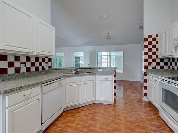 5th image of 1356 Willow Wind Dr