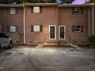 201 Ron Royce Dr #6, Elizabethton, TN 37643