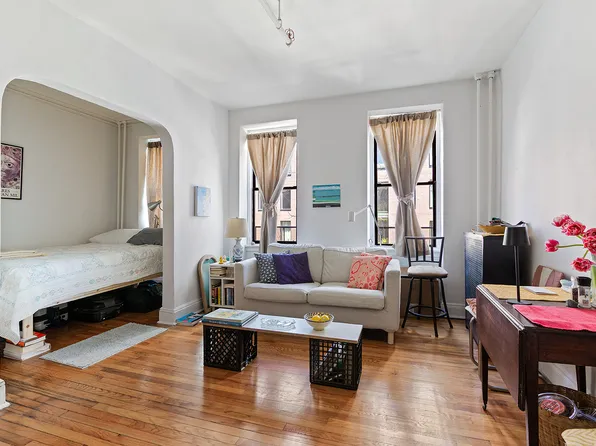 544 Pacific Street image 11 of 14