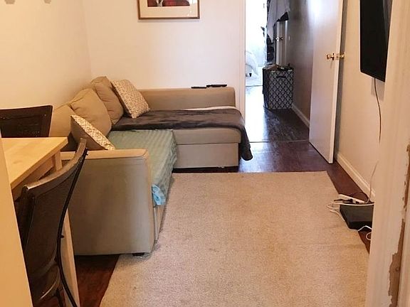 3rd image of 42 Wilson Ave APT 3R